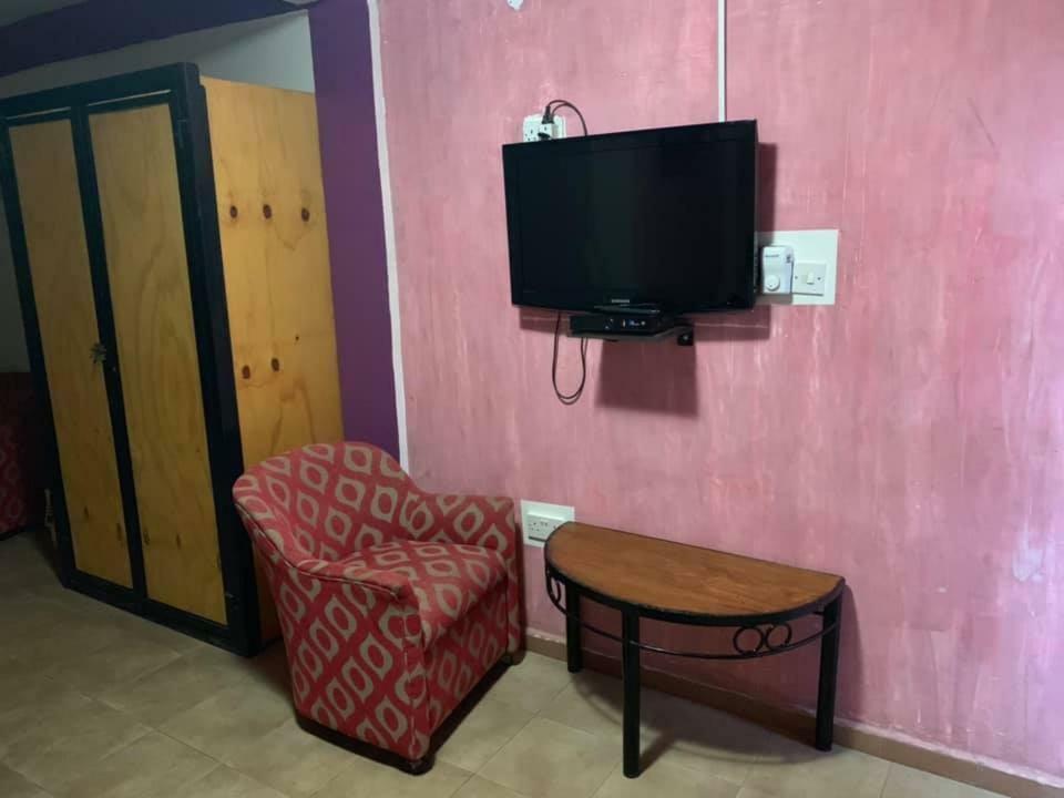 Vlv International Guest House 克罗里 外观 照片